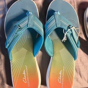 Clark’s cloud stepper sandals